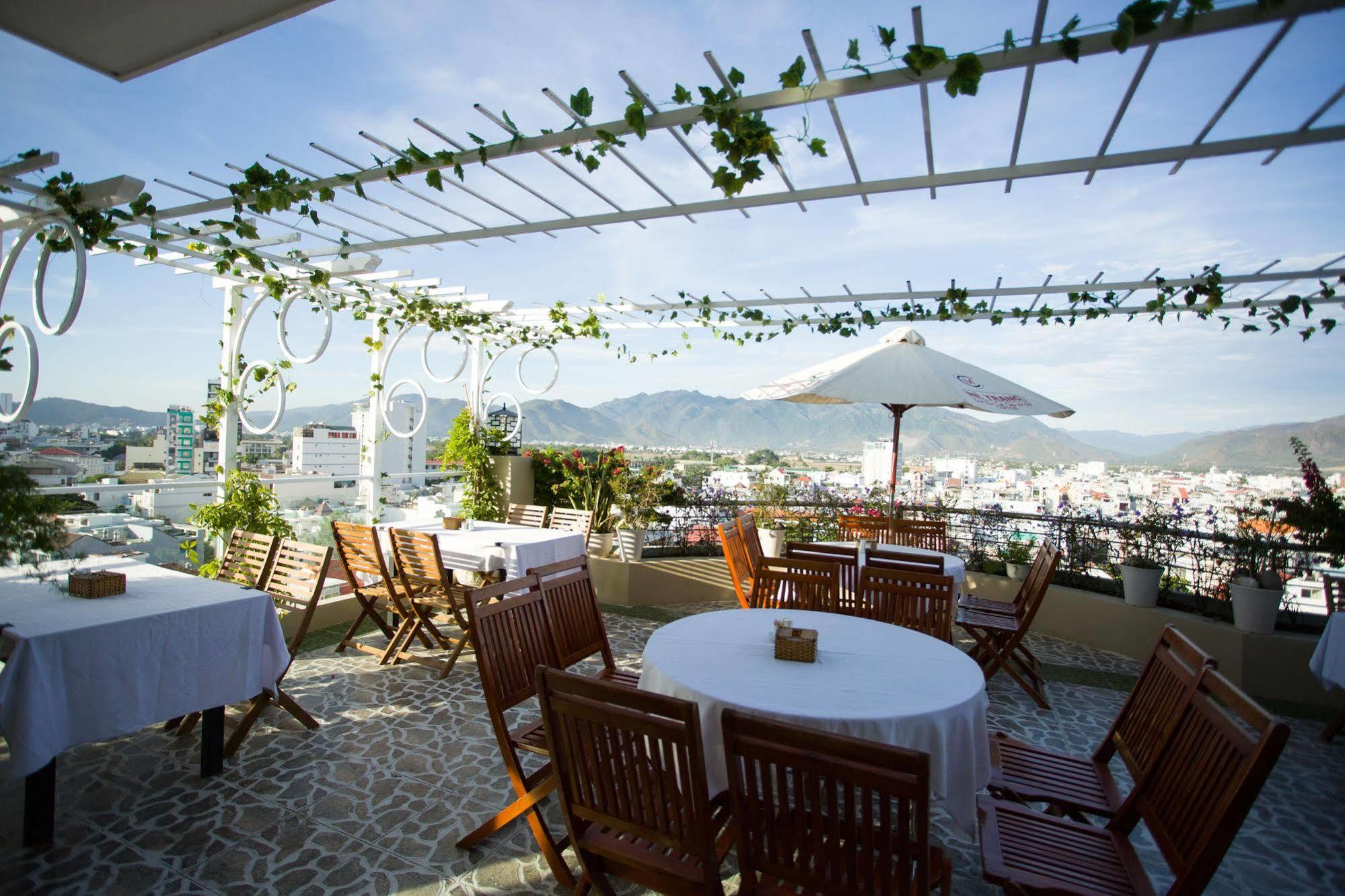 Copac Hotel Nha Trang Eksteriør billede